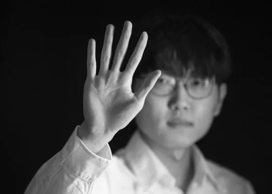 成人久久久精品乱码一区二区三区